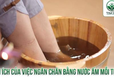 Lợi ích của việc Ngâm Chân bằng nước Ấm mỗi tối trước khi ngủ