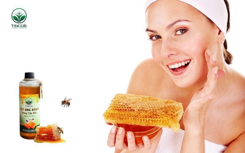 Mặt nạ mật ong Khoái có tác dụng giảm mụn, cấp ẩm da
