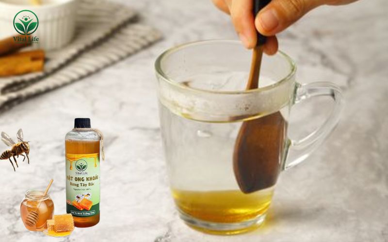 Thời điểm uống mật ong pha nước ấm cũng rất quan trọng